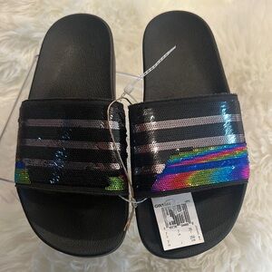adidas Adilette J Kids Sandals Size 7 NWT